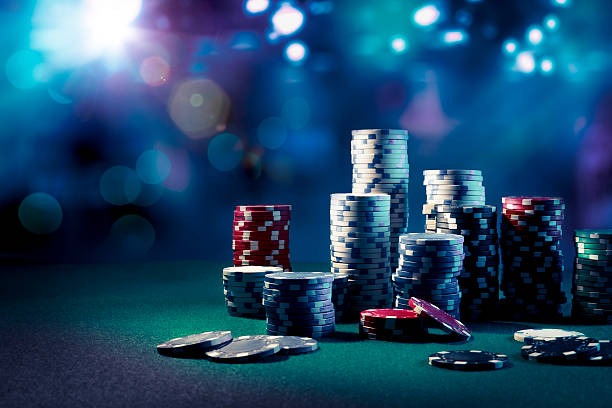 BandarQ dealing sequence and hand ranking visual